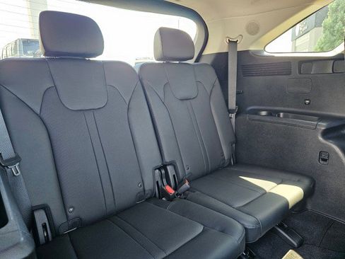 Used 2023 Kia Sorento SX AWD/4WD image 15