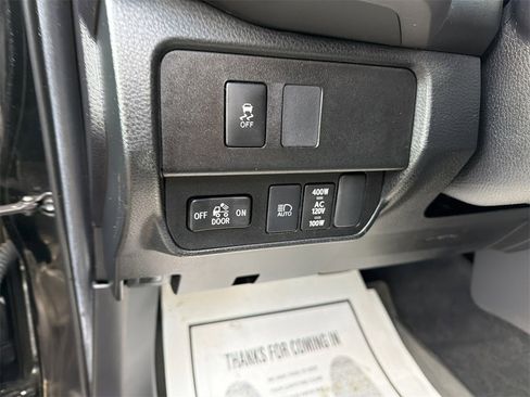 Used 2022 Toyota Tacoma TRD Off-Road image 16