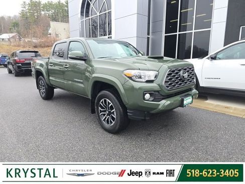 Used 2022 Toyota Tacoma TRD Sport w/ TRD Premium Sport Package AWD/4WD image 1