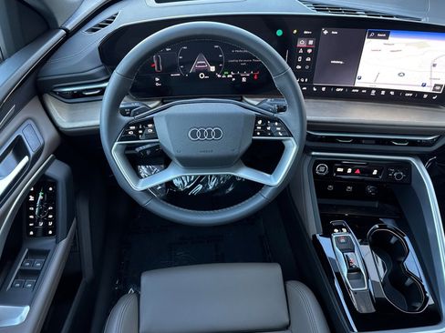 New 2025 Audi Q5 Premium Plus image 11