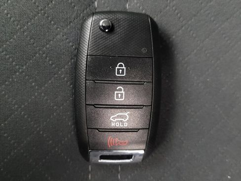 Used 2019 Kia Sorento L FWD image 32