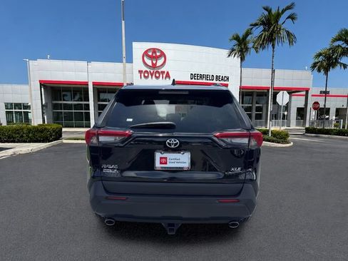 Certified 2022 Toyota RAV4 XLE Premium FWD image 6