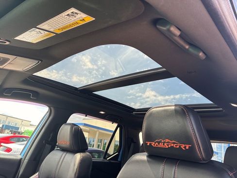 Certified 2024 Honda Pilot TrailSport image 22