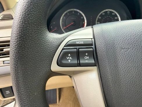 Used 2010 Honda Accord LX-P image 16