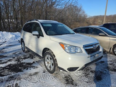 Used 2016 Subaru Forester 2.5i Premium image 3