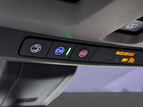 Used 2021 GMC Yukon SLT w/ SLT Luxury Plus Package image 9