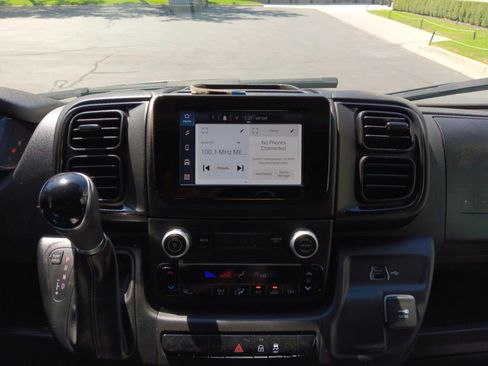 Used 2023 RAM ProMaster 2500 image 13