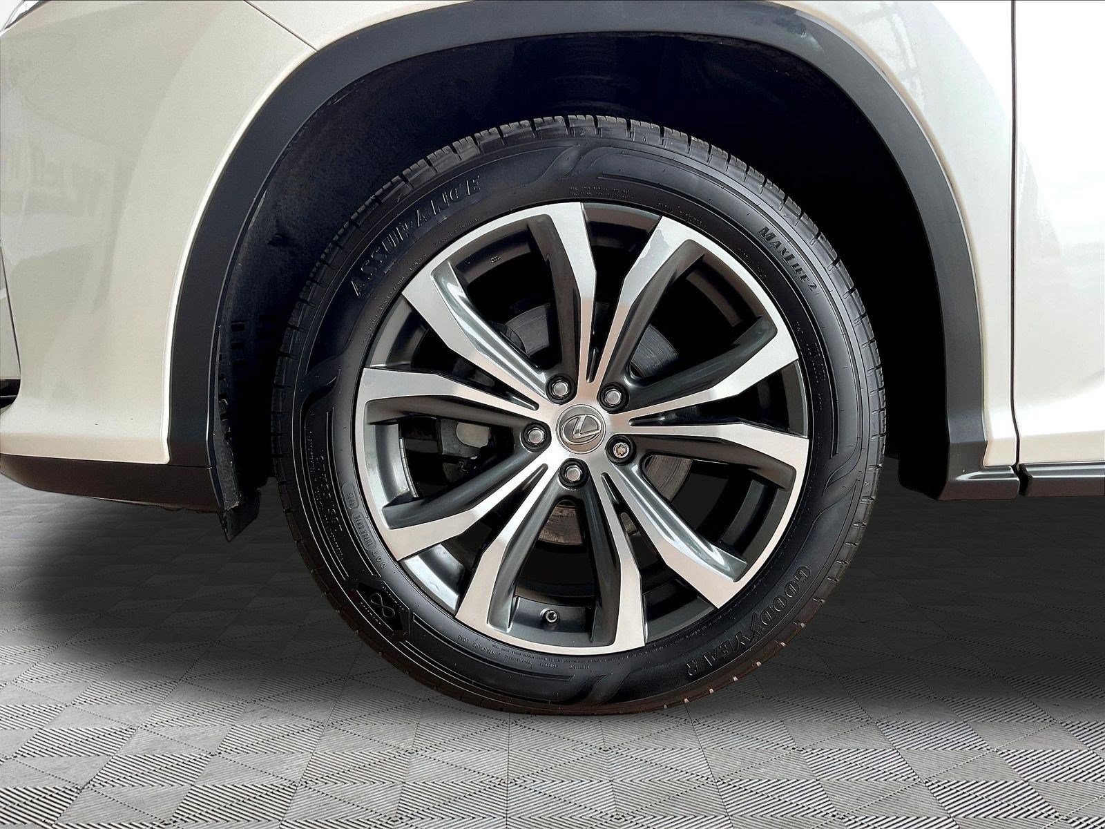 Used 2017 Lexus RX 350 AWD w/ Premium Package image 32