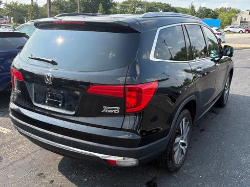Used 2018 Honda Pilot Touring image 3