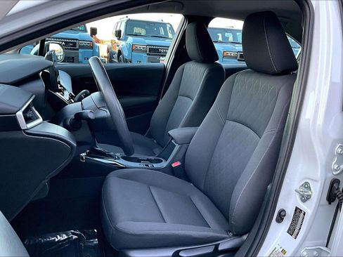 Used 2024 Toyota Corolla LE image 23