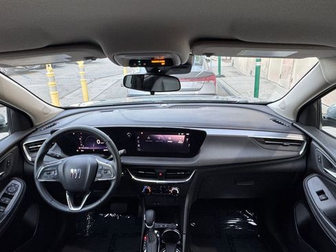 Used 2025 Buick Encore GX Preferred image 32
