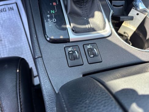 Used 2018 Toyota Highlander XLE w/ Carpet Mat Package (TMS) image 36