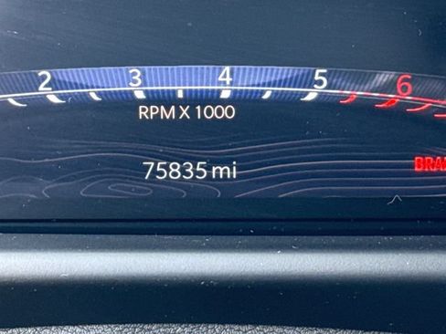 Used 2024 Jeep Wagoneer L Series II RWD image 30