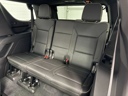 Used 2021 GMC Yukon SLT w/ SLT Luxury Plus Package AWD/4WD image 14