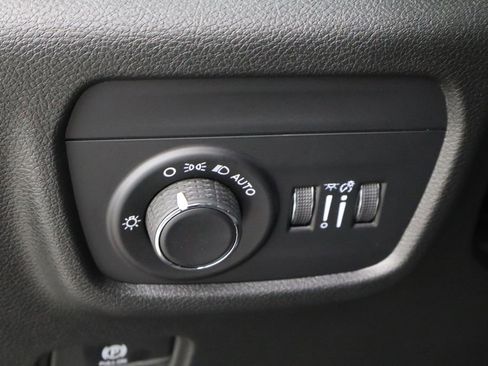 New 2026 Jeep Grand Cherokee Altitude image 23