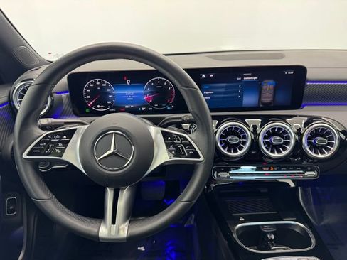 New 2025 Mercedes-Benz CLA 250 image 3