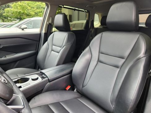 Certified 2024 Nissan Rogue SV w/ SV Premium Package AWD/4WD image 7