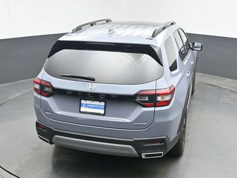 Used 2025 Honda Pilot Touring image 40