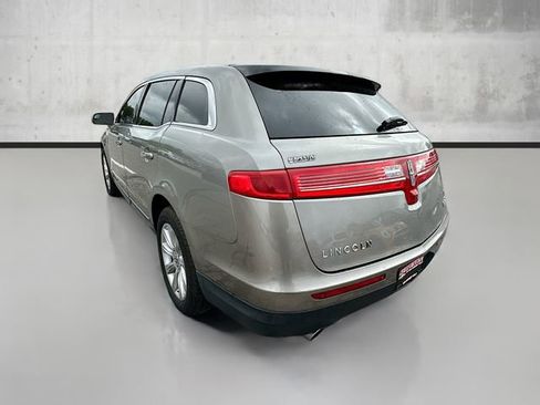 Used 2015 Lincoln MKT FWD image 7
