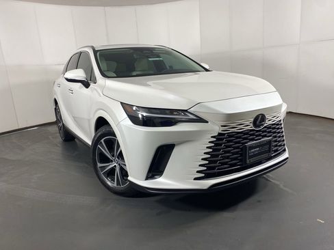 Used 2023 Lexus RX 350 Premium w/ Cold Area Package AWD/4WD image 4