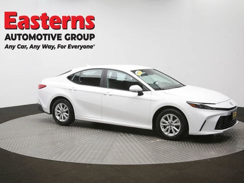 Used 2025 Toyota Camry LE FWD image 48