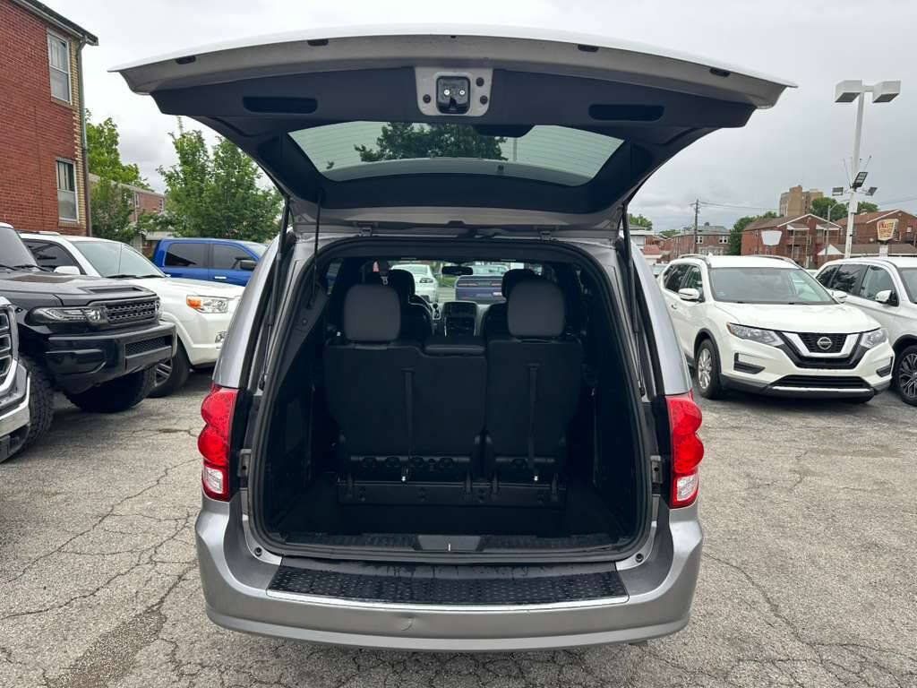 Used 2018 Dodge Grand Caravan GT FWD image 8
