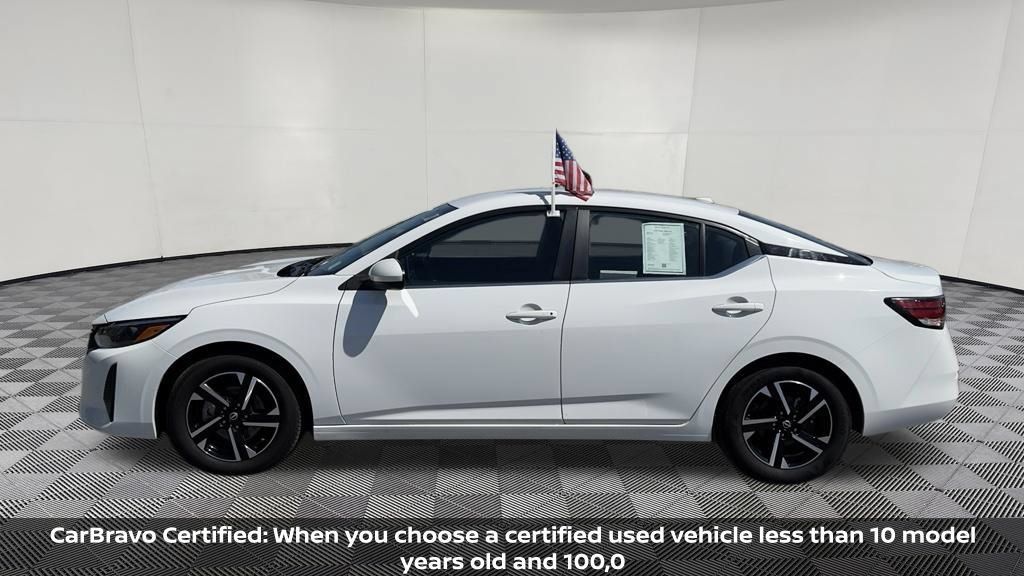 Used 2024 Nissan Sentra SV FWD image 2