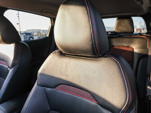 Used 2025 Nissan Kicks SR FWD image 21