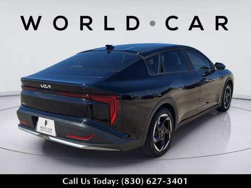 Used 2025 Kia K4 EX image 17