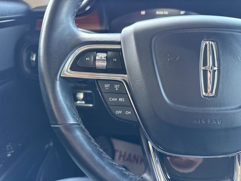Used 2023 Lincoln Nautilus Reserve AWD/4WD image 24