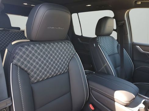 New 2026 GMC Acadia Denali w/ Super Cruise Package image 15