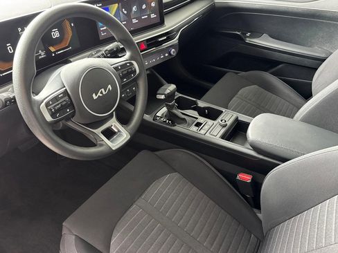 Used 2025 Kia K5 LXS FWD image 4
