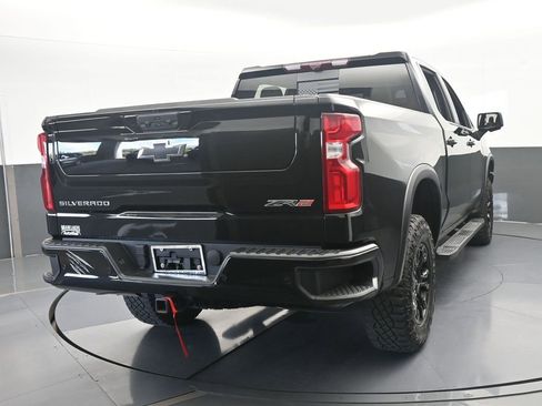 Used 2024 Chevrolet Silverado 1500 ZR2 w/ Technology Package image 5
