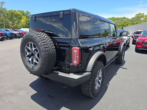 New 2025 Ford Bronco Badlands image 4