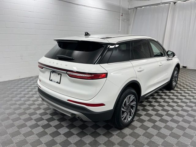 Certified 2025 Lincoln Corsair AWD image 5