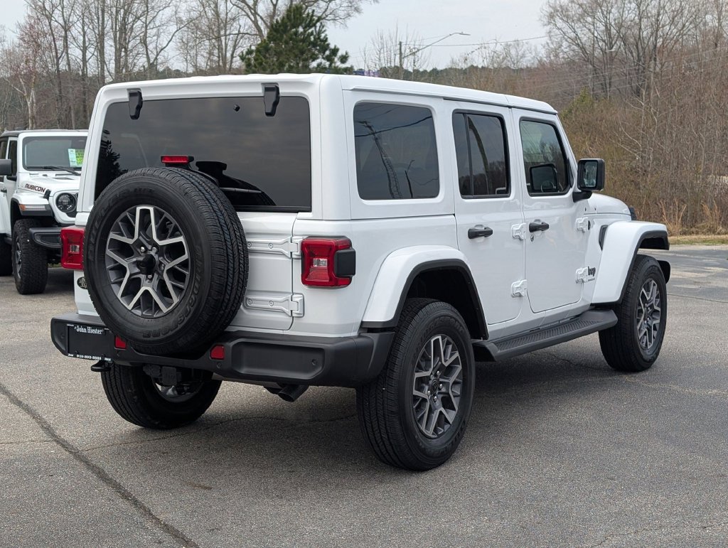 New 2026 Jeep Wrangler Unlimited Sahara AWD/4WD image 7