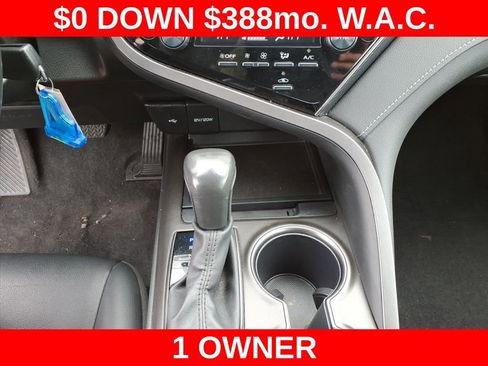 Used 2024 Toyota Camry SE image 18
