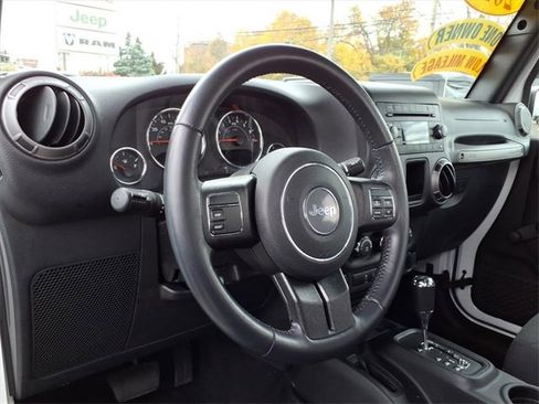 Certified 2018 Jeep Wrangler Sport image 26