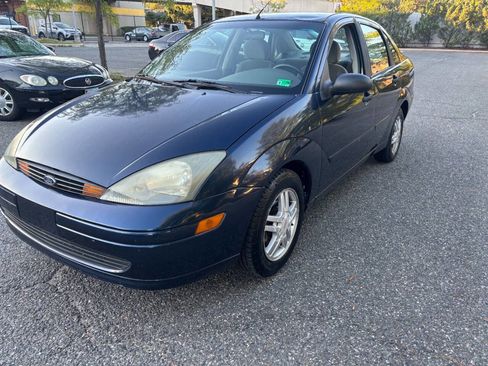 Used 2003 Ford Focus SE image 1