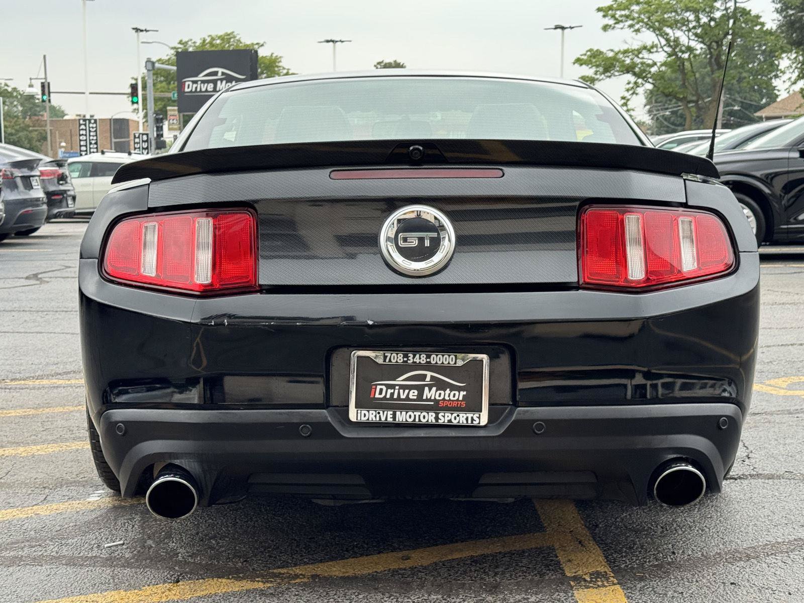 Used 2012 Ford Mustang GT Premium w/ HID Headlamps & Security Pkg RWD image 9