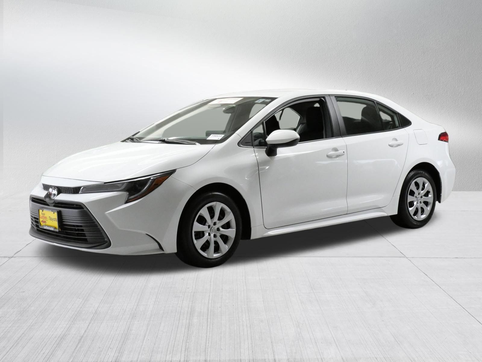 Certified 2025 Toyota Corolla LE FWD image 3