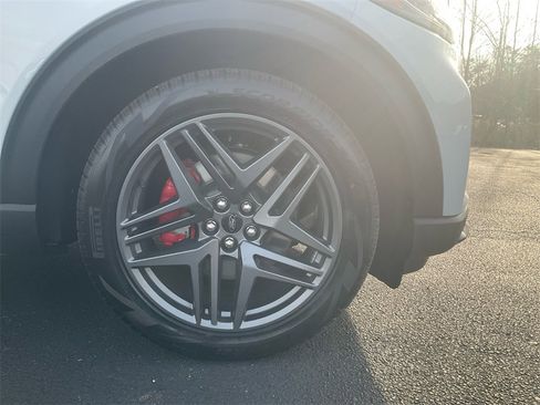 New 2026 Ford Explorer ST image 10