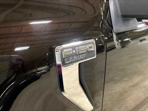 Used 2021 Ford F150 Lariat w/ Equipment Group 502A High AWD/4WD image 8