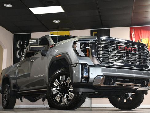 Used 2024 GMC Sierra 2500 Denali w/ Denali Reserve Package AWD/4WD image 83