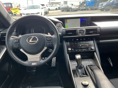 Used 2018 Lexus IS 300 F Sport image 23