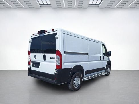 Used 2025 RAM ProMaster 2500 w/ U-Haul Equipment Group FWD image 4