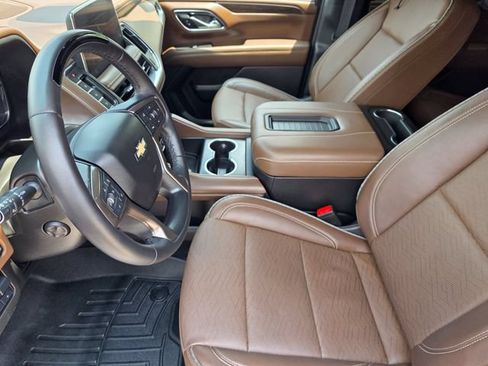 Used 2024 Chevrolet Tahoe High Country w/ Advanced Technology Package AWD/4WD image 12