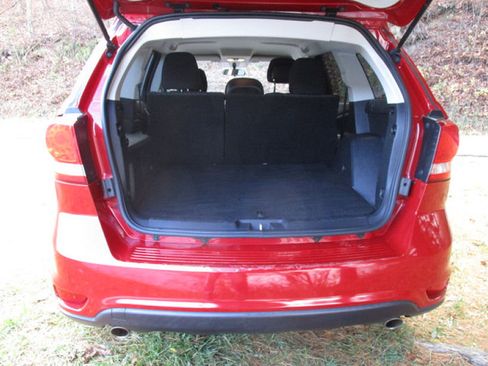 Used 2014 Dodge Journey SXT image 10