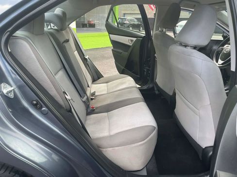 Used 2017 Toyota Corolla SE FWD image 14