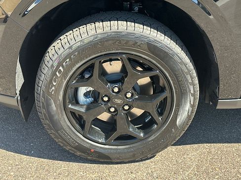 New 2025 Ford Maverick XLT w/ XLT Luxury Package image 23